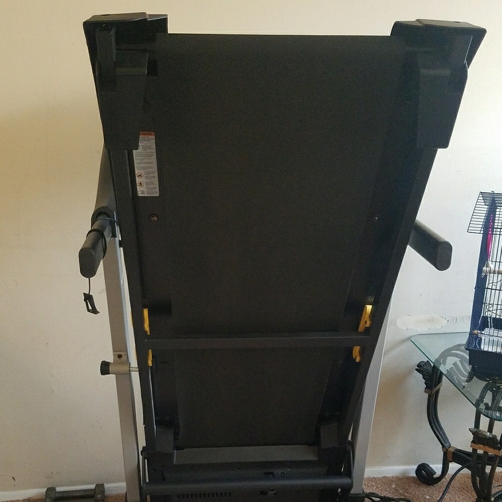 Tread mill - Picture 3 of 4